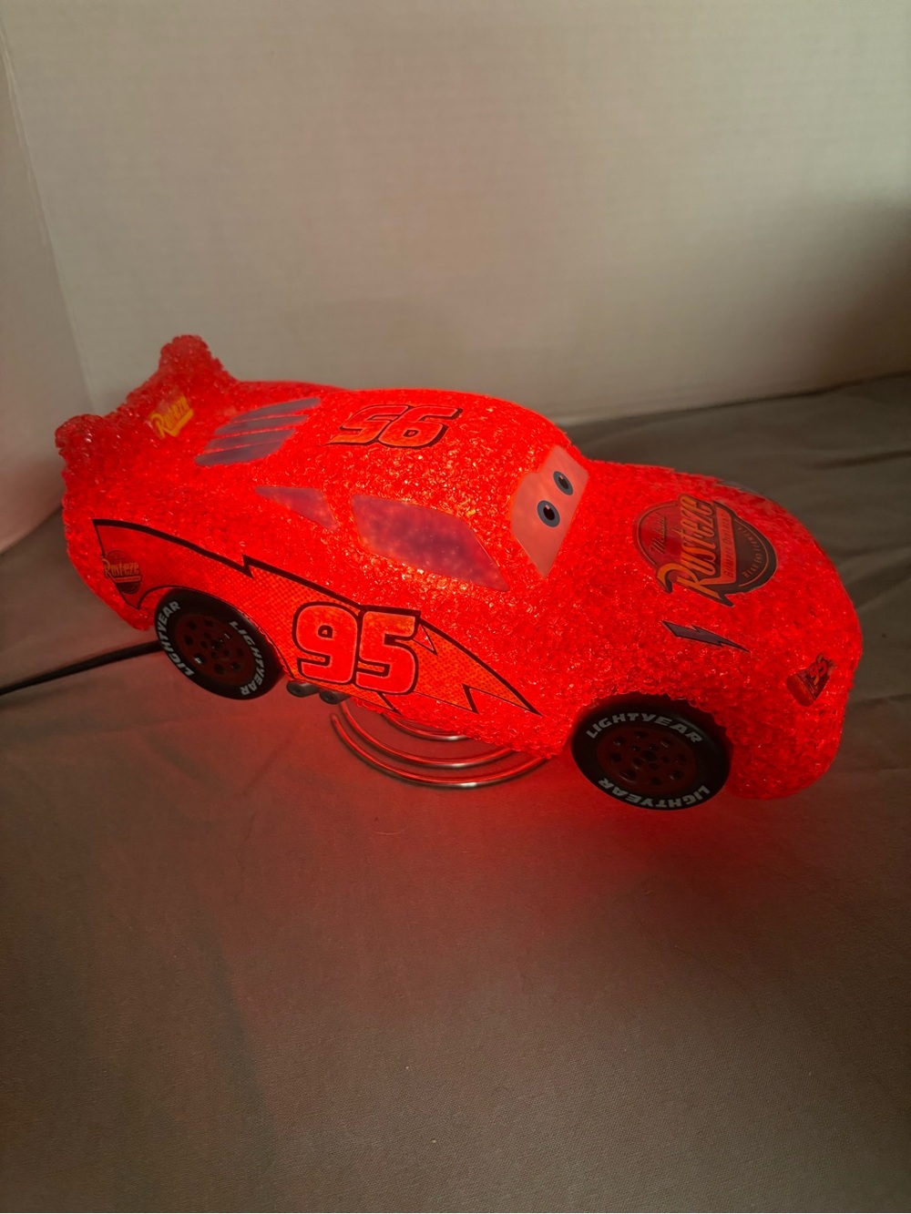 Disney Cars Lightning McQueen 95 Red Kids Lamp Nightlight - Picture 3 of 8